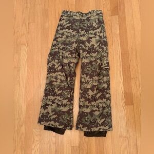 Burton Boys Cargo Snowboard Ski Pants, Pixel Camo, Medium